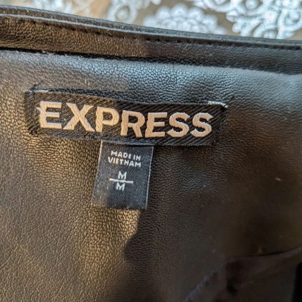Express Jacket - Picture 11 of 15
